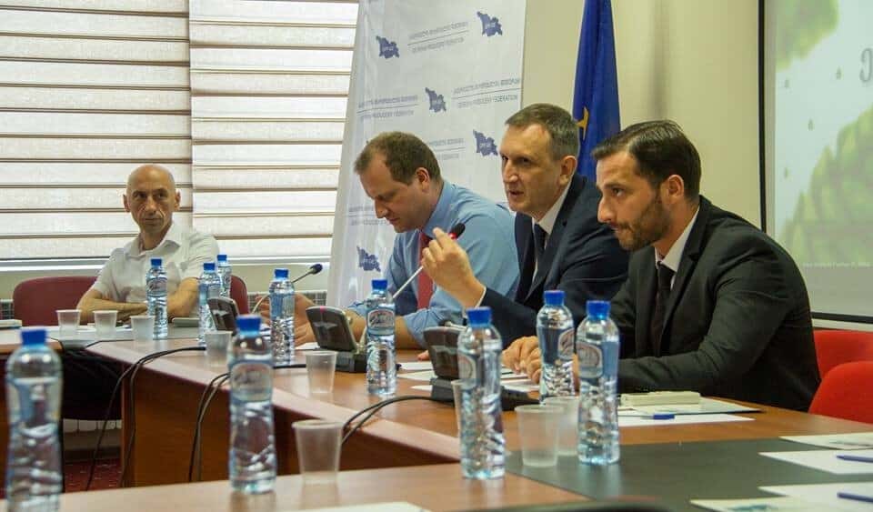 Meeting of the business sector with the political center "Girch"